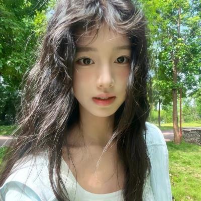 鸟姐妹的反差生活第一季 海报